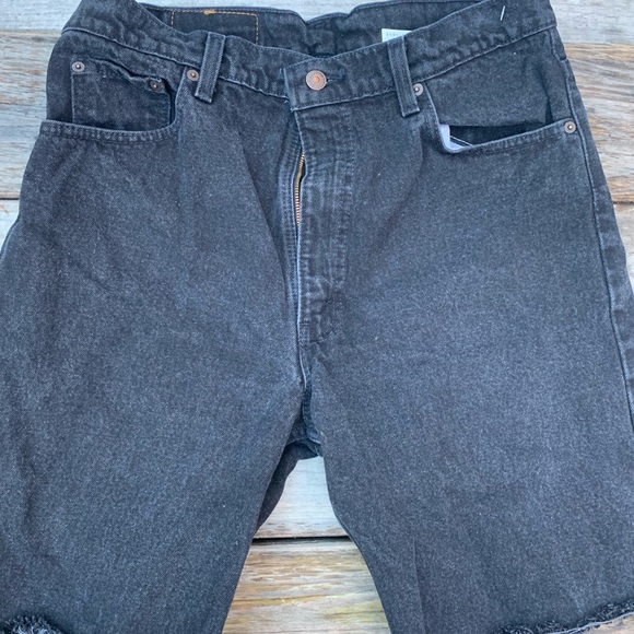 HIGH WAISTED LEVI CUT OFF SHORTS - Picture 4 of 5